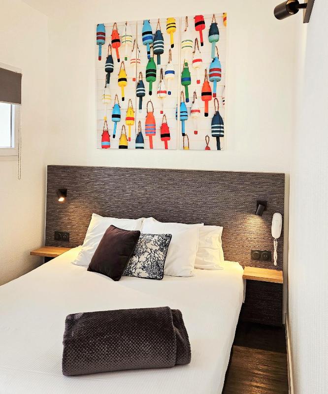Terrace Side - Suite image 1
