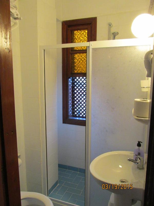 Triple Room image 3