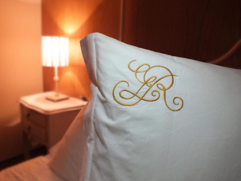 Double Room with Mountain View image 3