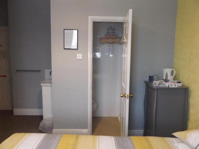 The Phoenix Guest House - image 11