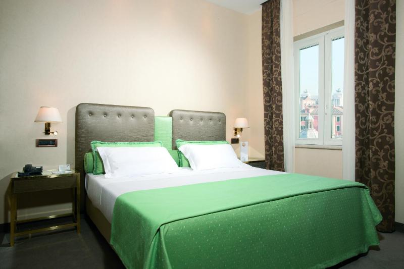 Suite with Terrace image 3