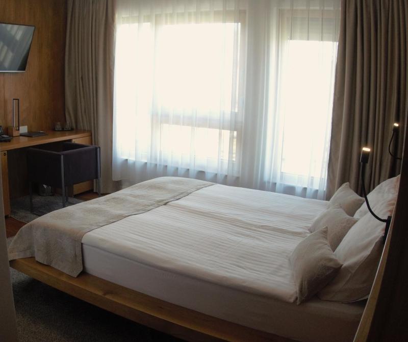 Economy Double Room image 3