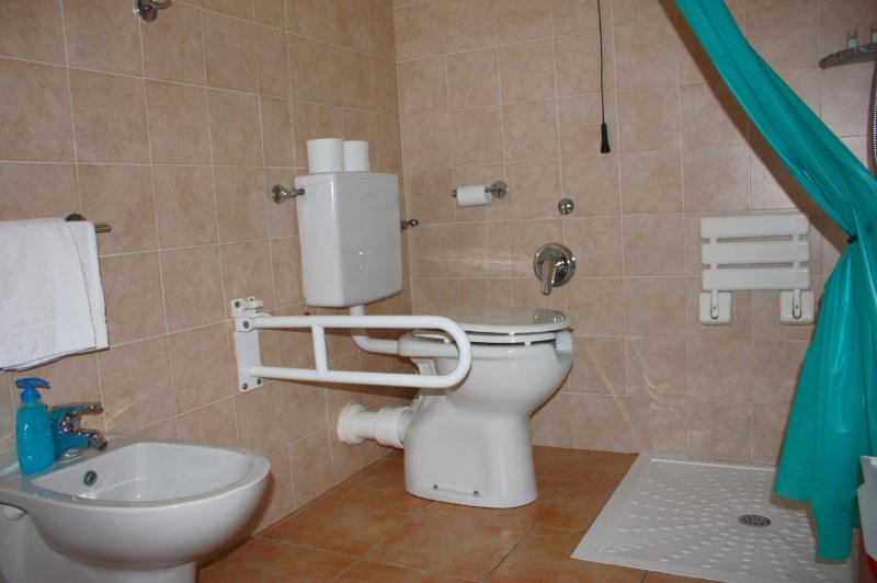 Triple Room image 2