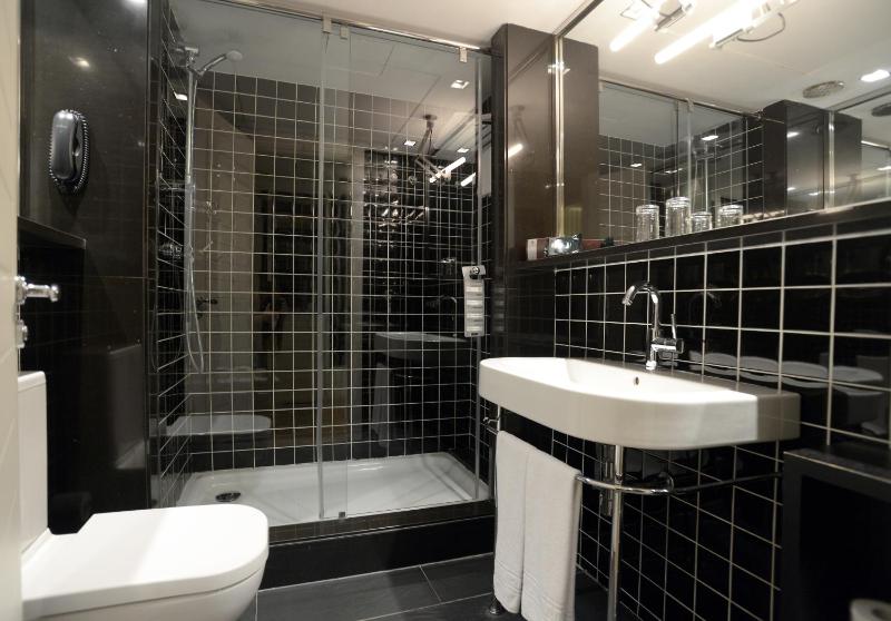 Superior Double or Twin Room image 2