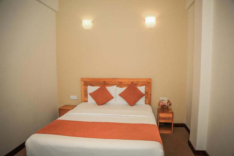 Emirates Luxury Apartments (Glen Fall Residencies) - image 13