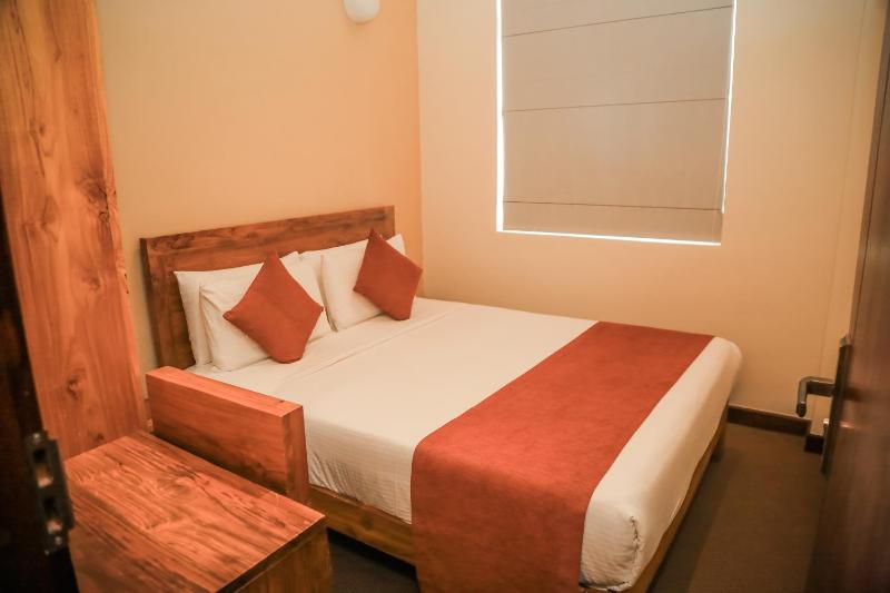 Emirates Luxury Apartments (Glen Fall Residencies) - image 25
