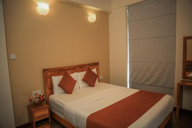 Emirates Luxury Apartments (Glen Fall Residencies) - image 23