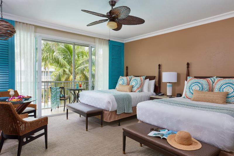 Resort View Double Queen Guestroom image 1