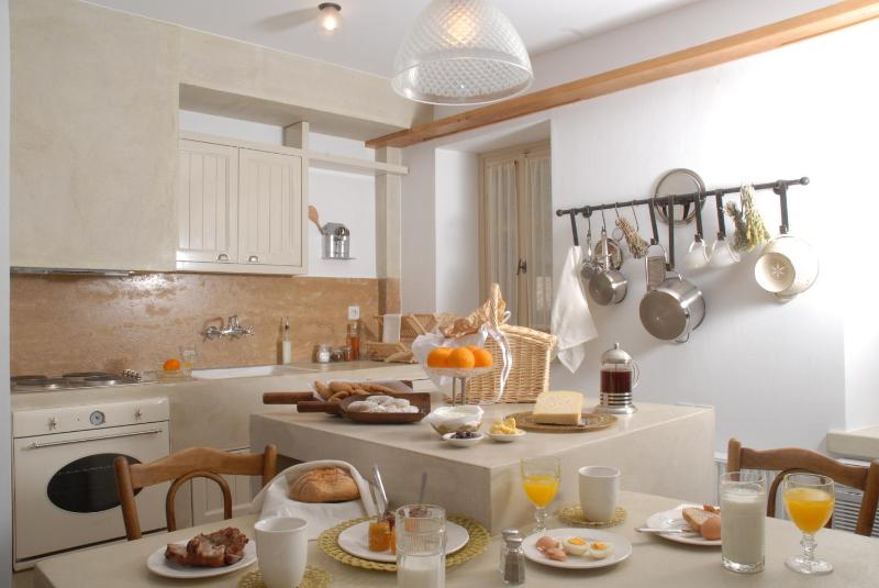 Apartment image 3