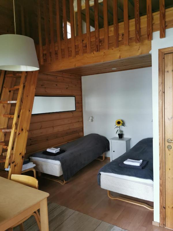 Quadruple Room with Lake View image 1