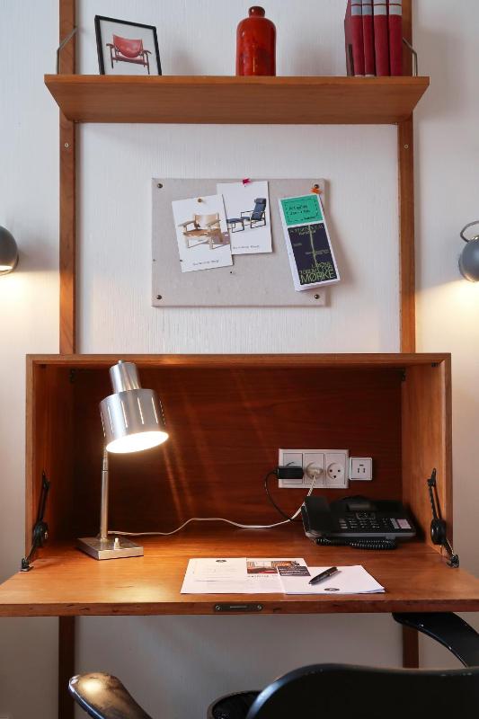 Standard Twin Room image 2
