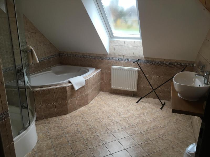 Chalet image 2