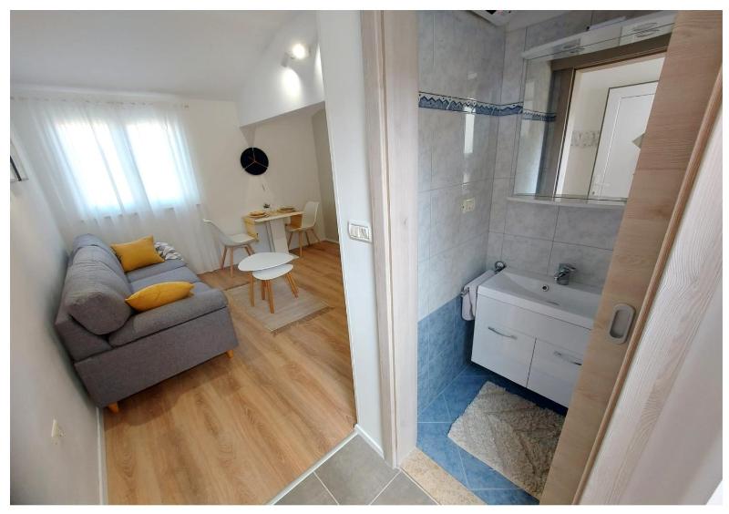 One-Bedroom Apartment image 1