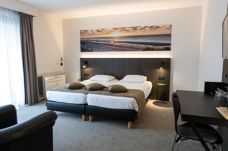 Double or Twin Room image 1