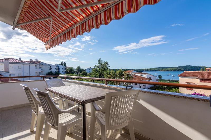 Two-Bedroom Apartment with Terrace and Sea View image 4