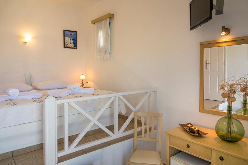 King Room with Sea View image 3