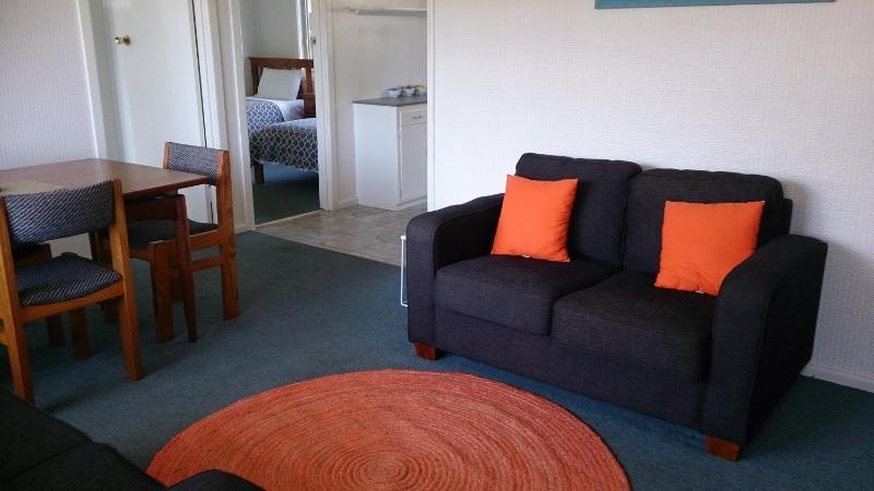 Phillip Island Cottages - image 13