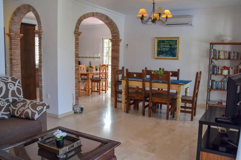 Nerja Paradise Rentals - Villa Flamingo - image 10
