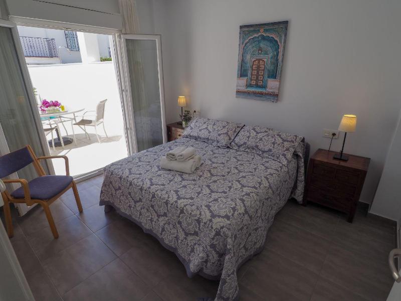 Nerja Paradise Rentals - Villa Ambar - image 12