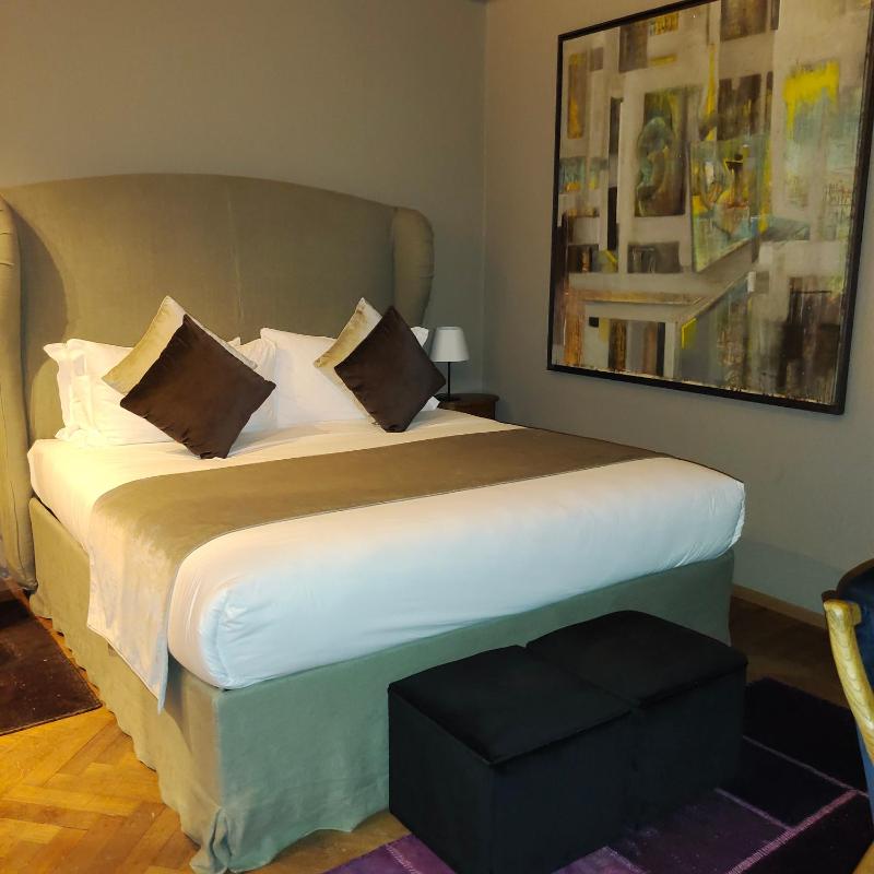 Two Connecting Double Rooms image 1