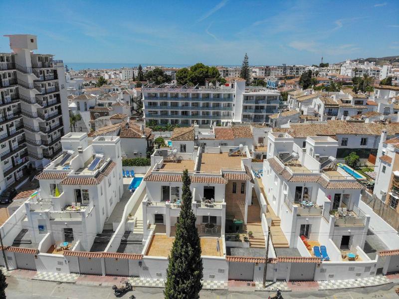Nerja Paradise Rentals - Villa Perla - image 26