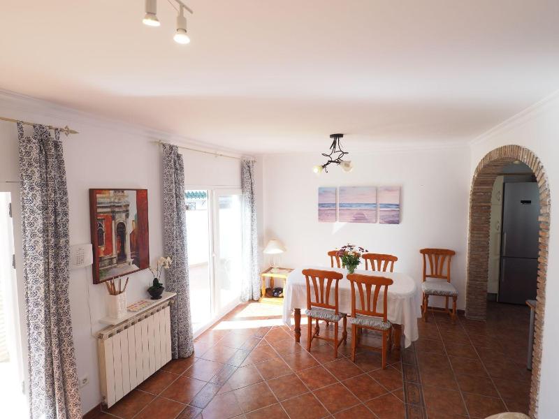 Nerja Paradise Rentals - Villa Buganvilla - image 3