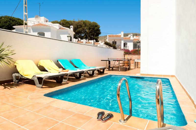 Nerja Paradise Rentals - Villa Buganvilla - image 1