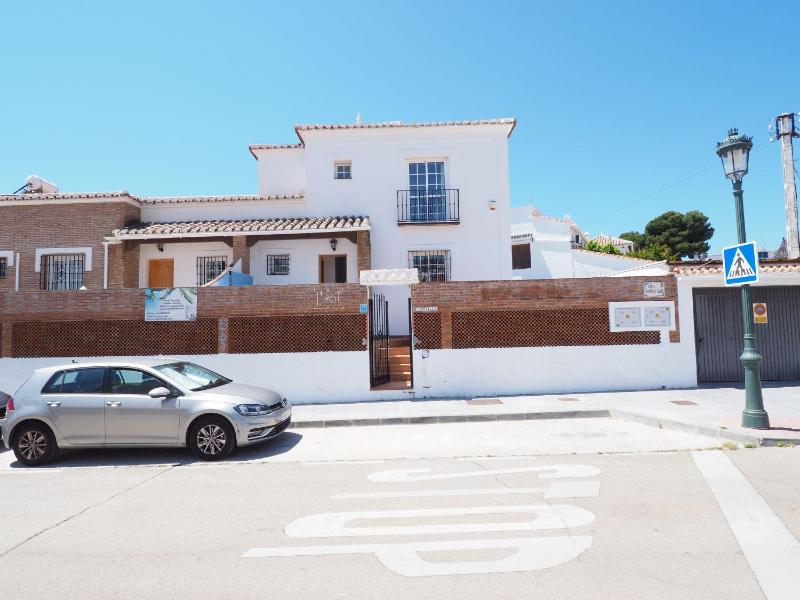 Nerja Paradise Rentals - Villa Buganvilla - image 5