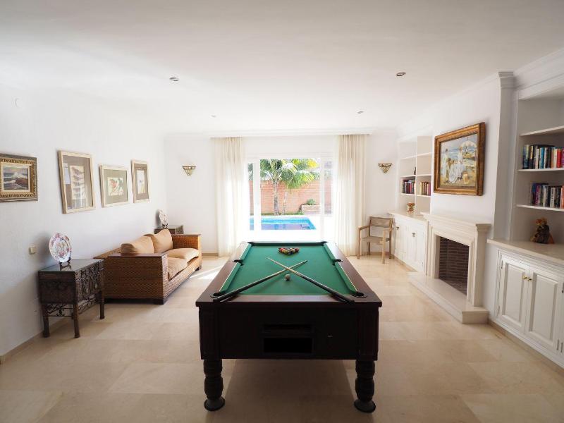 Nerja Paradise Rentals - Villa Almassora - image 16