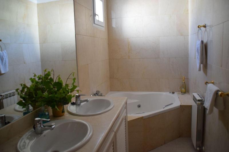 Nerja Paradise Rentals - Villa Almassora - image 10