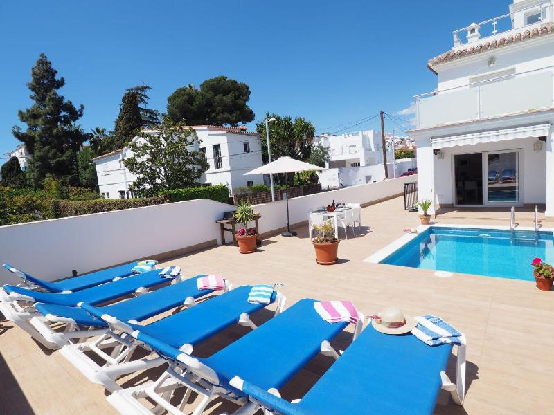 Nerja Paradise Rentals - Villa Verania - image 34