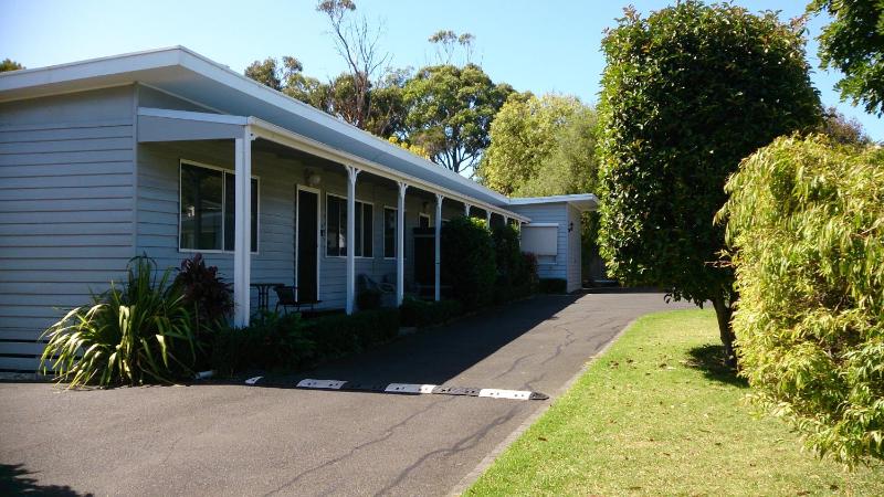 Phillip Island Cottages - image 17