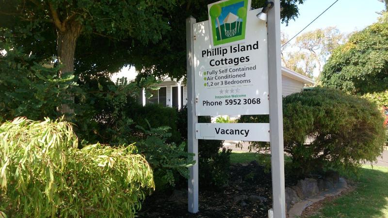Phillip Island Cottages - image 22