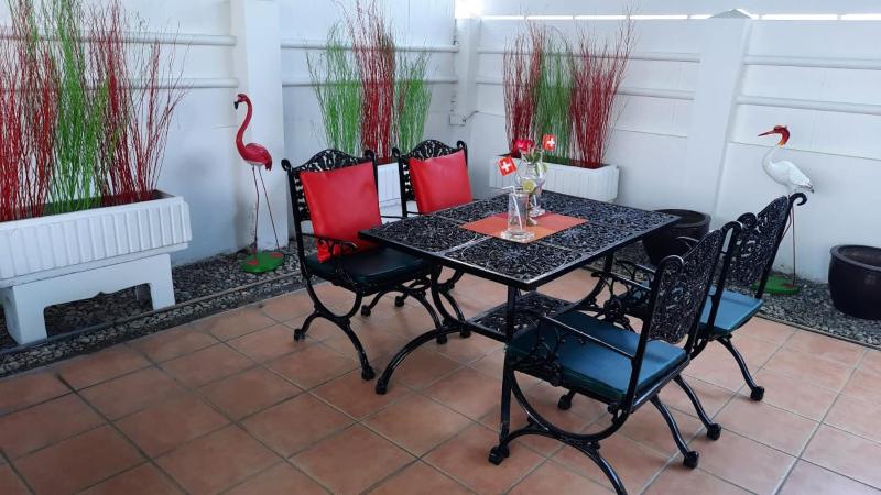 Swiss Food Restaurant and room for rent - image 2