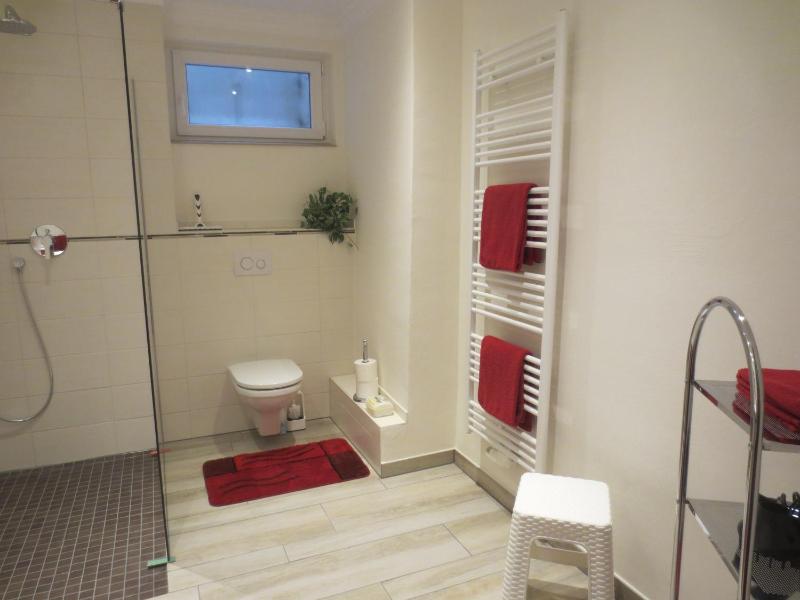One-Bedroom Apartment image 3