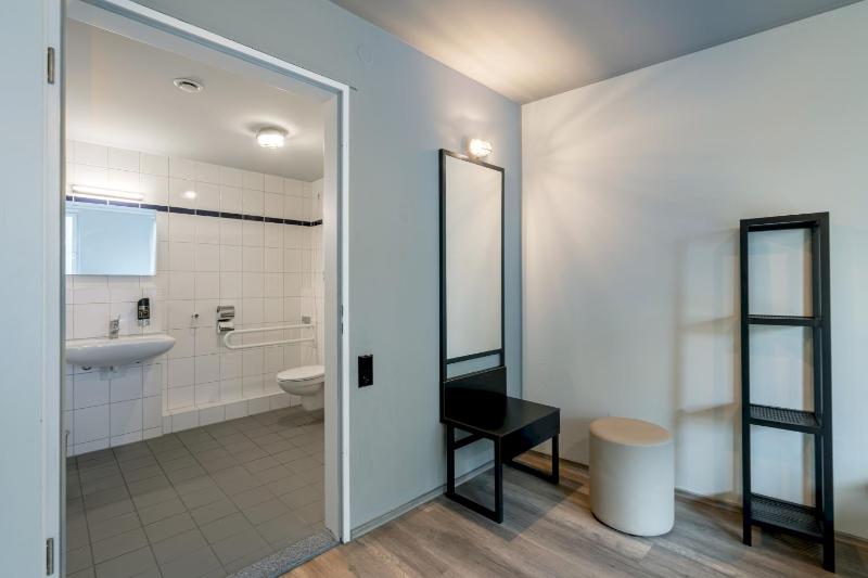 Single Room image 1