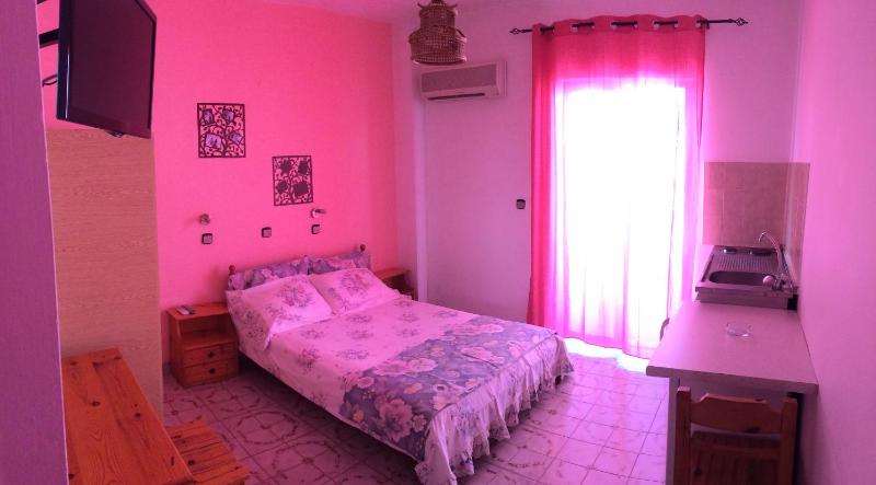 Nitsa Rooms - image 6