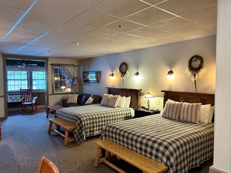 Superior Queen Room image 3