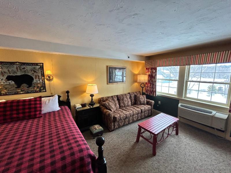 Superior King Room image 2