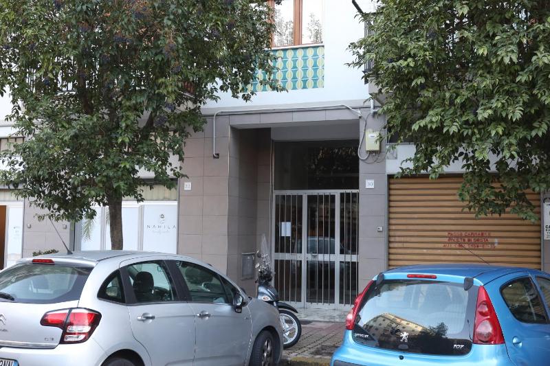 GuestHost - Casa Vita Roomy Apartment - image 19