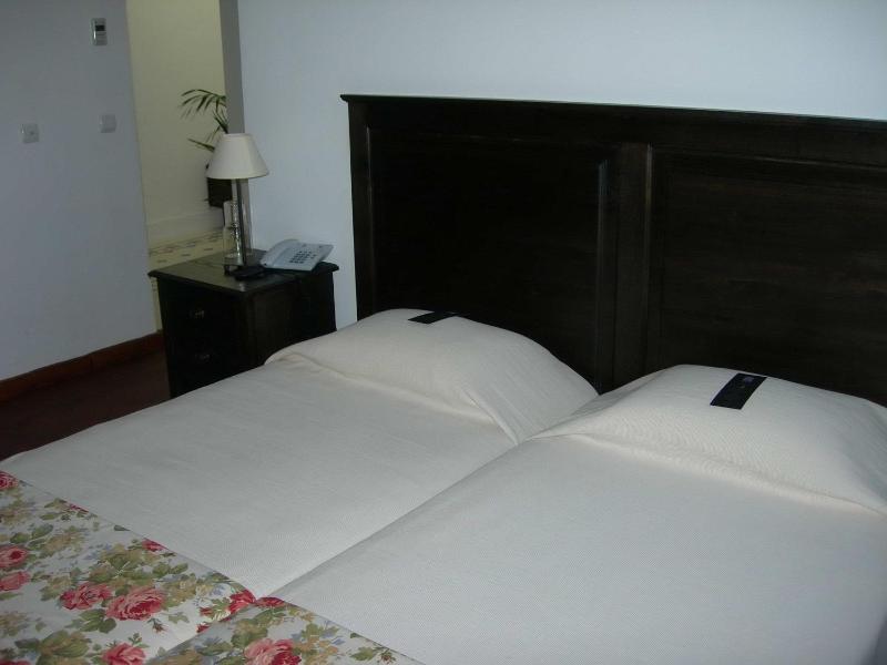Double Room image 4