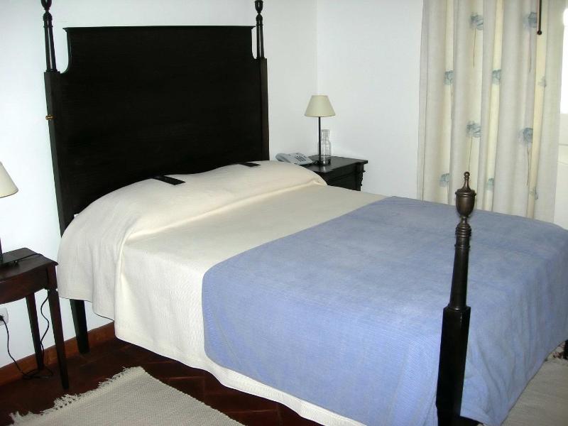 Double Room image 3