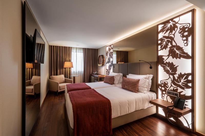 TURIM Oporto Hotel - image 50