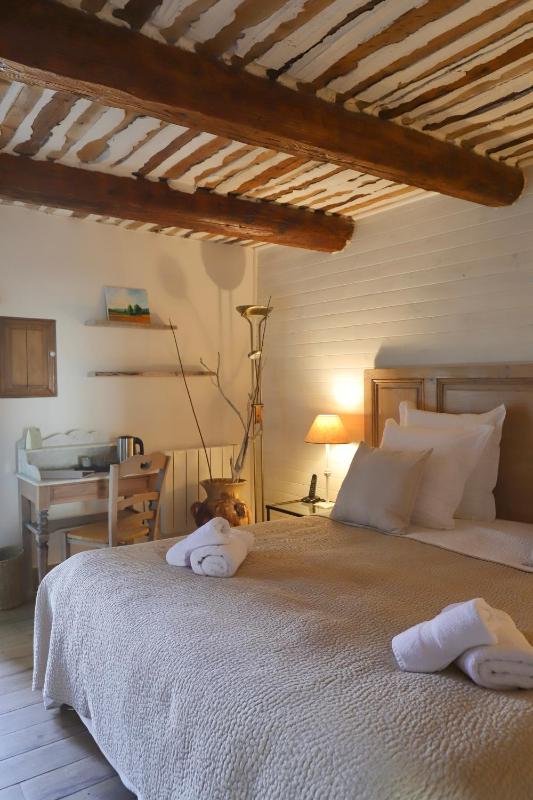 Superior Double Room image 4