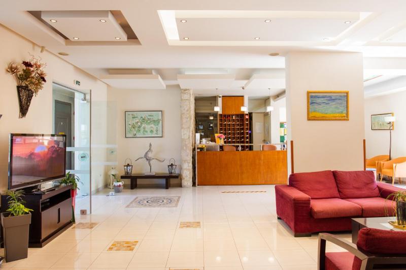 Ilyssion Holidays Hotel - image 2