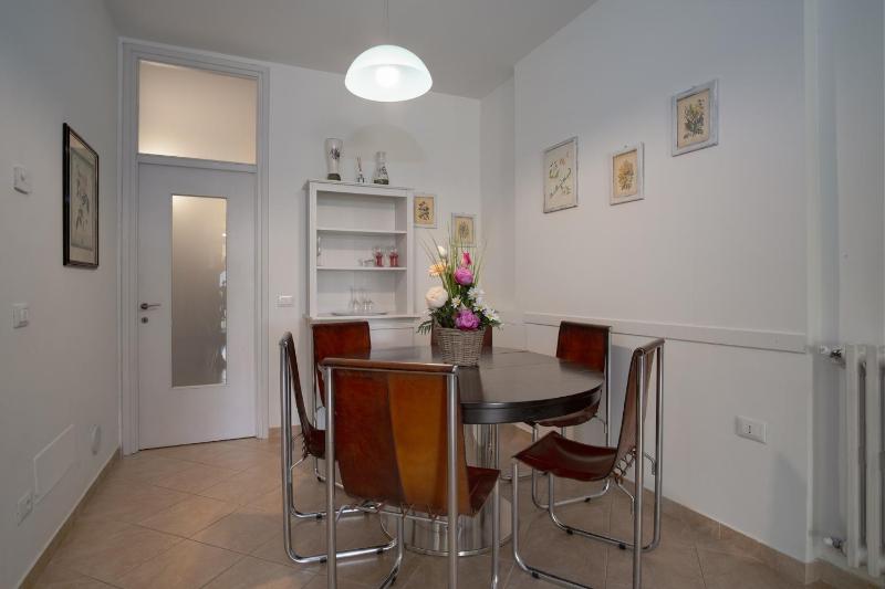 Lakefront apartment - Rivalunga - image 21