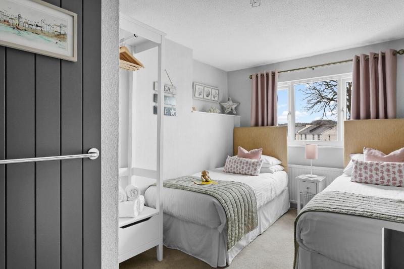 Sandway House - image 32