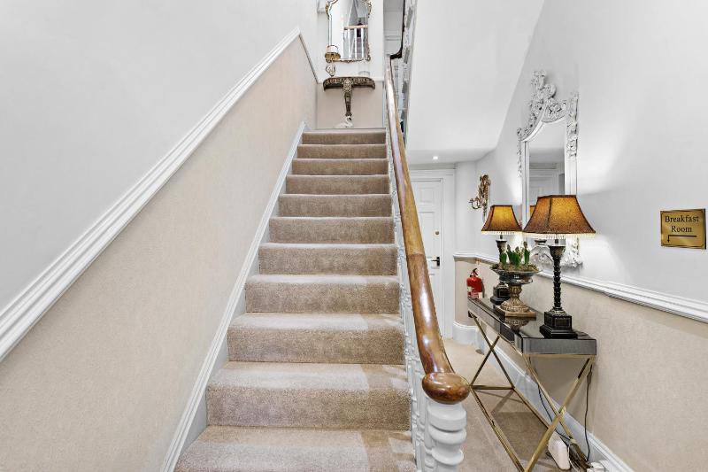 Sandway House - image 46