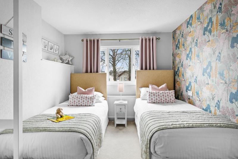 Sandway House - image 2