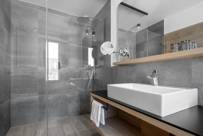 Double or Twin Room with View image 4